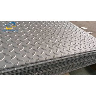 Giá tấm inox 304 chống trượt