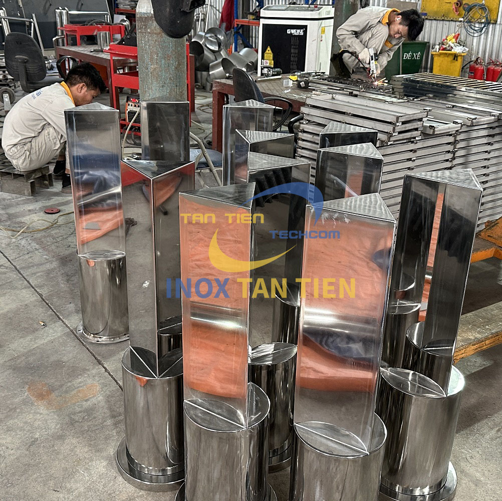 Trụ biển báo inox 