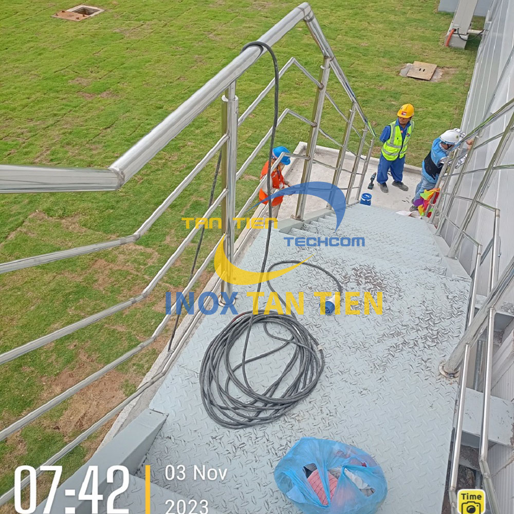 Lan can cầu thang inox 