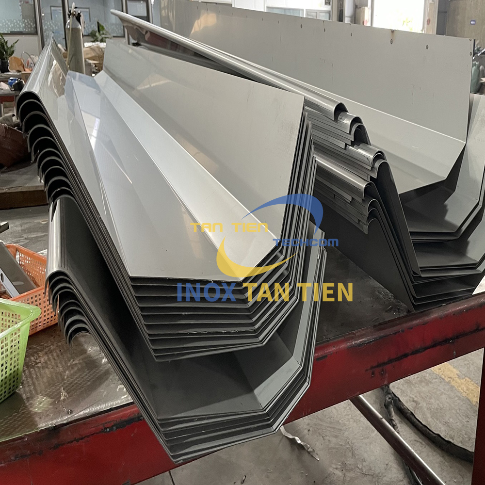 M&aacute;ng xối inox 