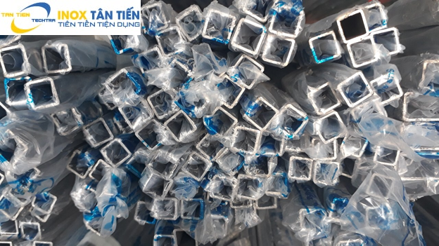 thép hộp inox 304