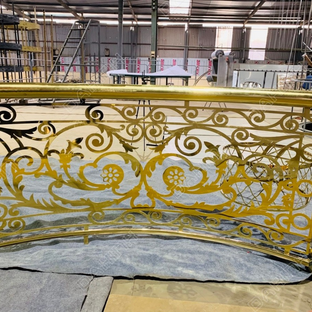 mẫu lan can inox ban công đẹp